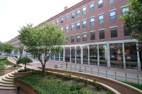 460 Harrison Ave, South End