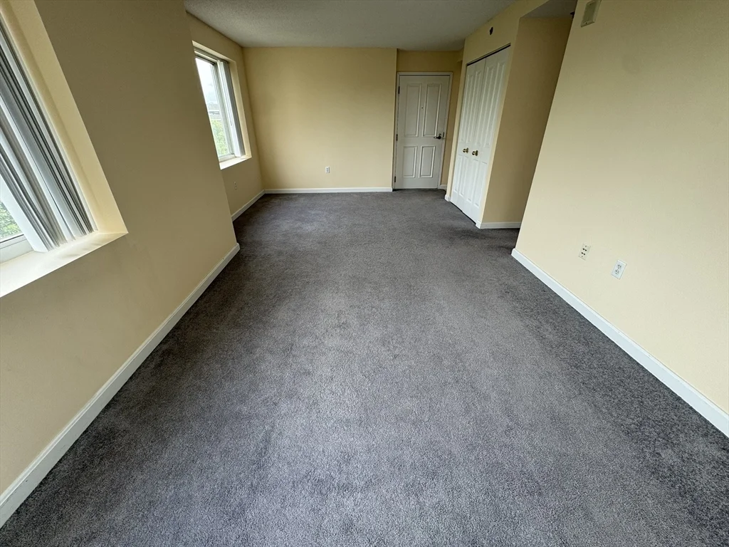 8 Museum Way, East Cambridge