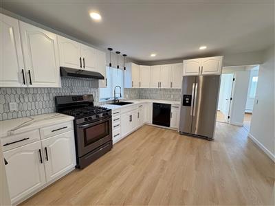 88 Cleveland Ave, Everett