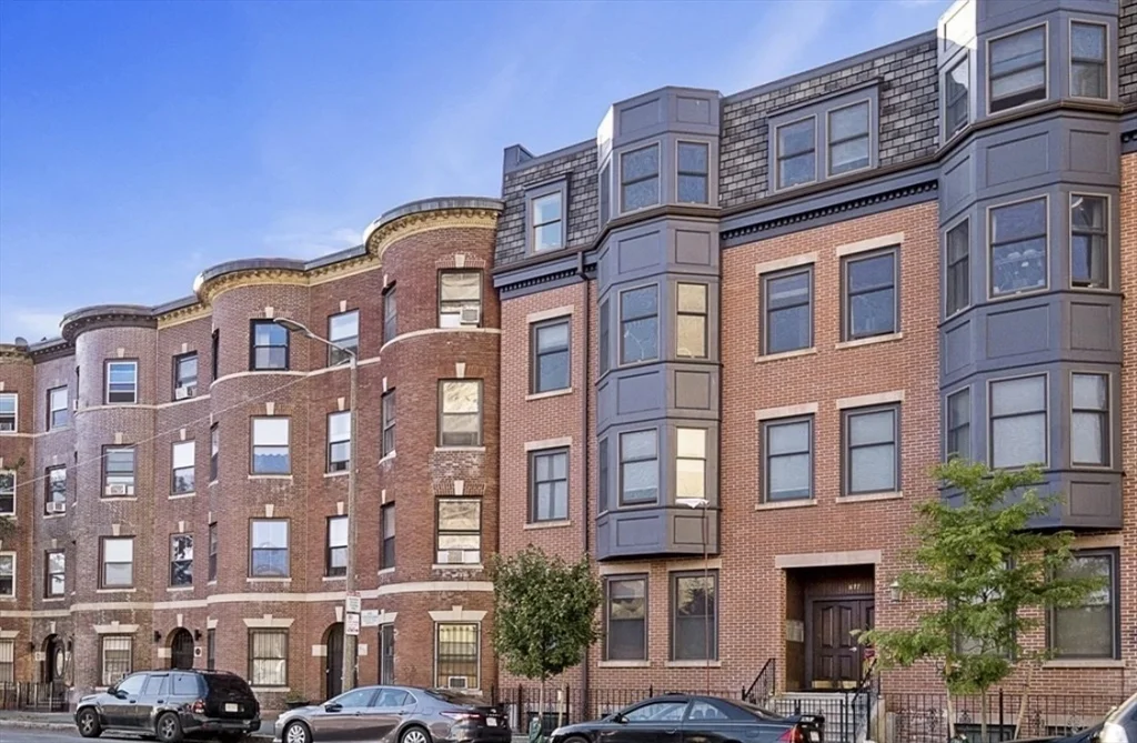 877 Harrison Ave, South End