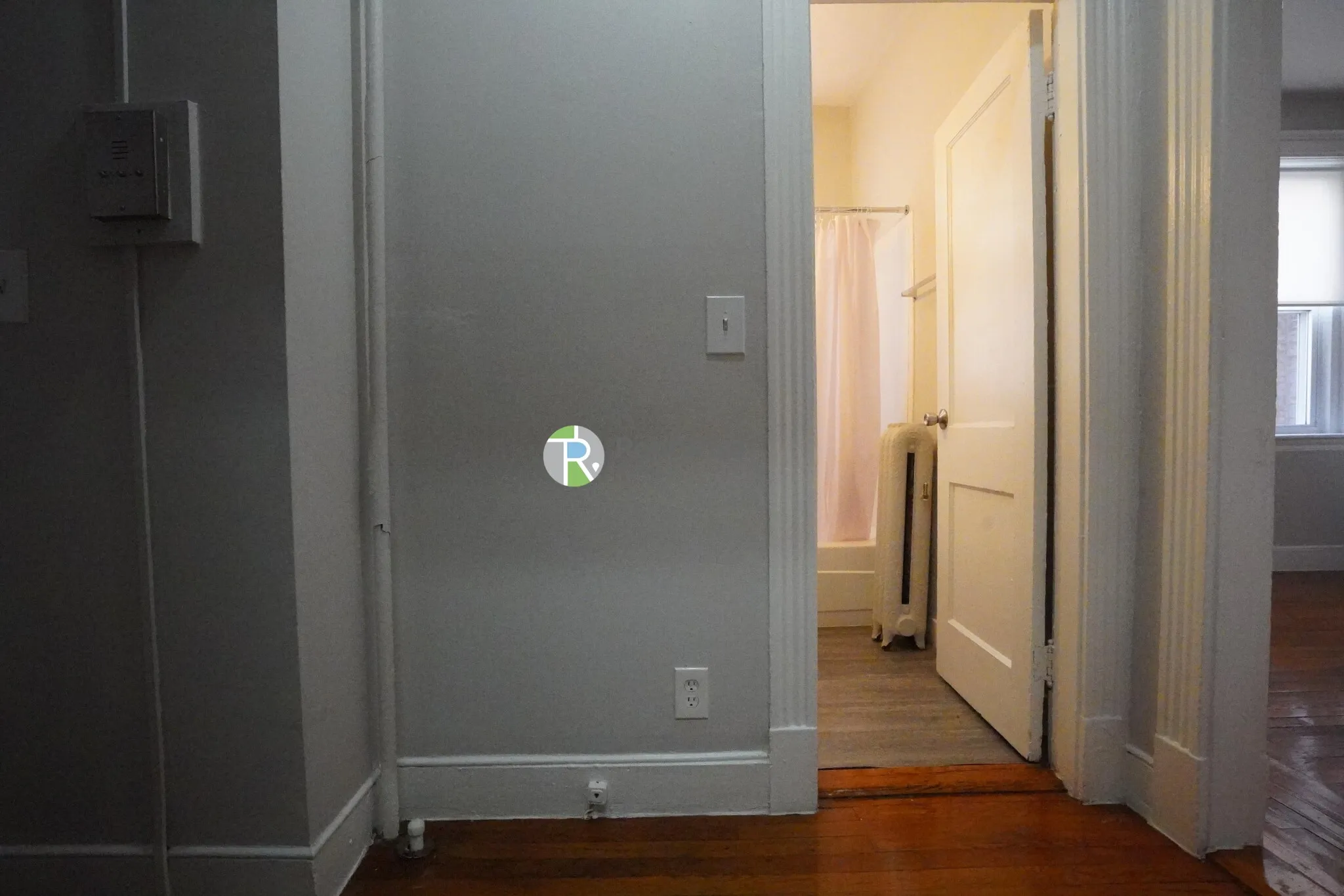 35 Gardner Ter, Allston