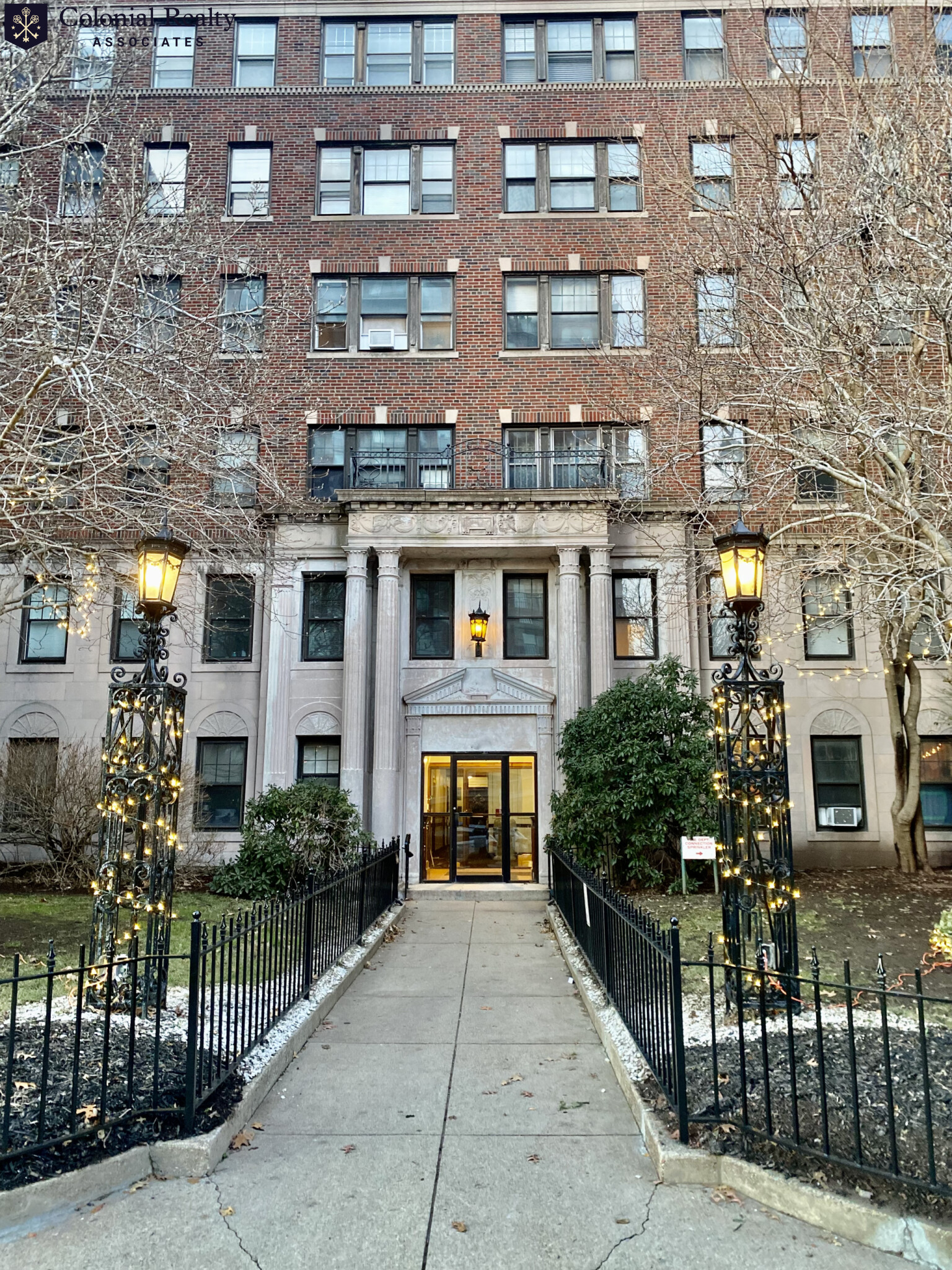 2003 Commonwealth Ave, Brighton