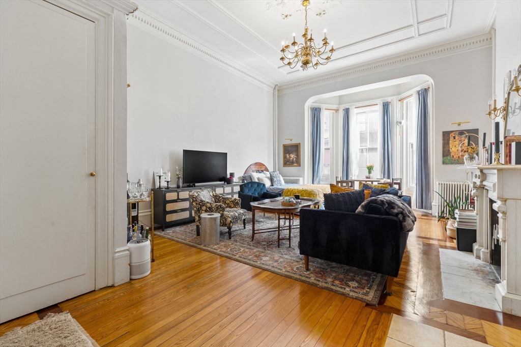 171 Beacon St, Back Bay