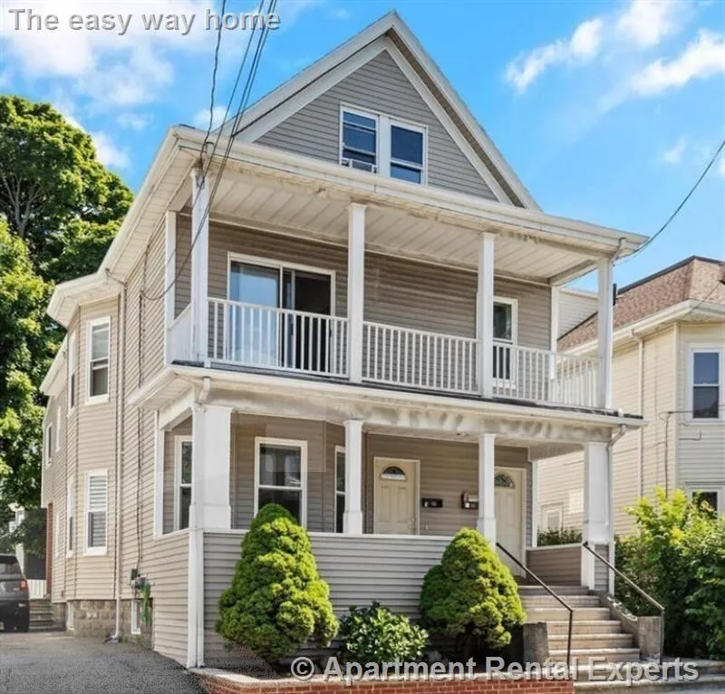 38 George St, Tufts
