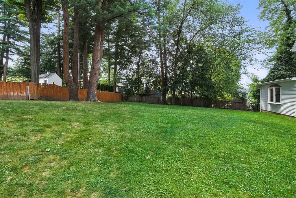 64 Lincoln Ave, Lynnfield