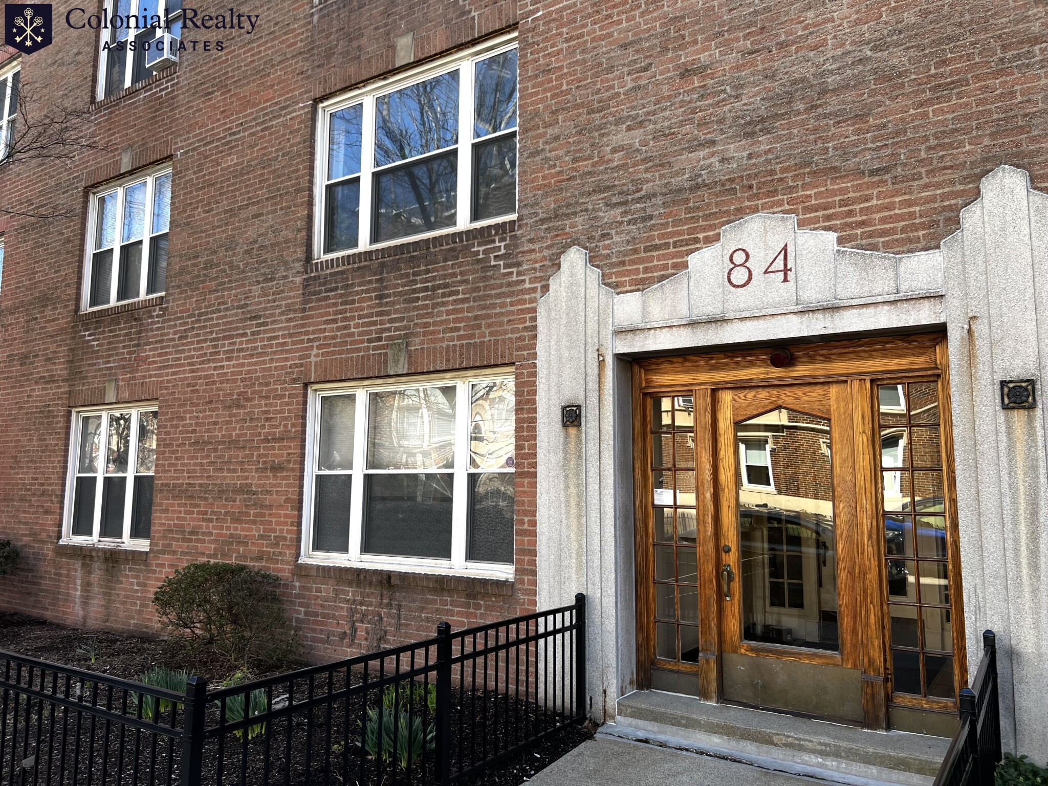 84 Strathmore Rd, Brighton