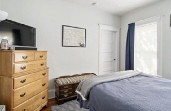 44 Greenleaf Ave, Medford