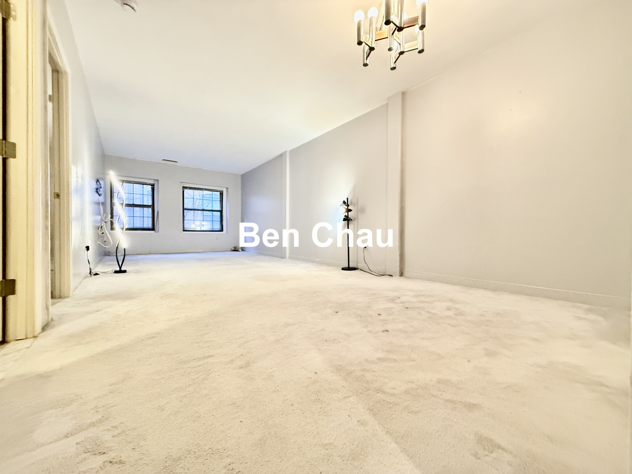 10 Weston Ave, Quincy