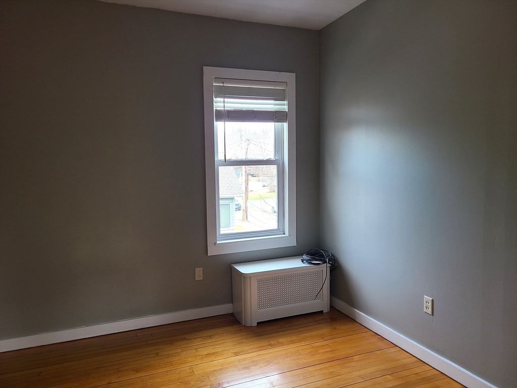 29 Franklin St, Whitman