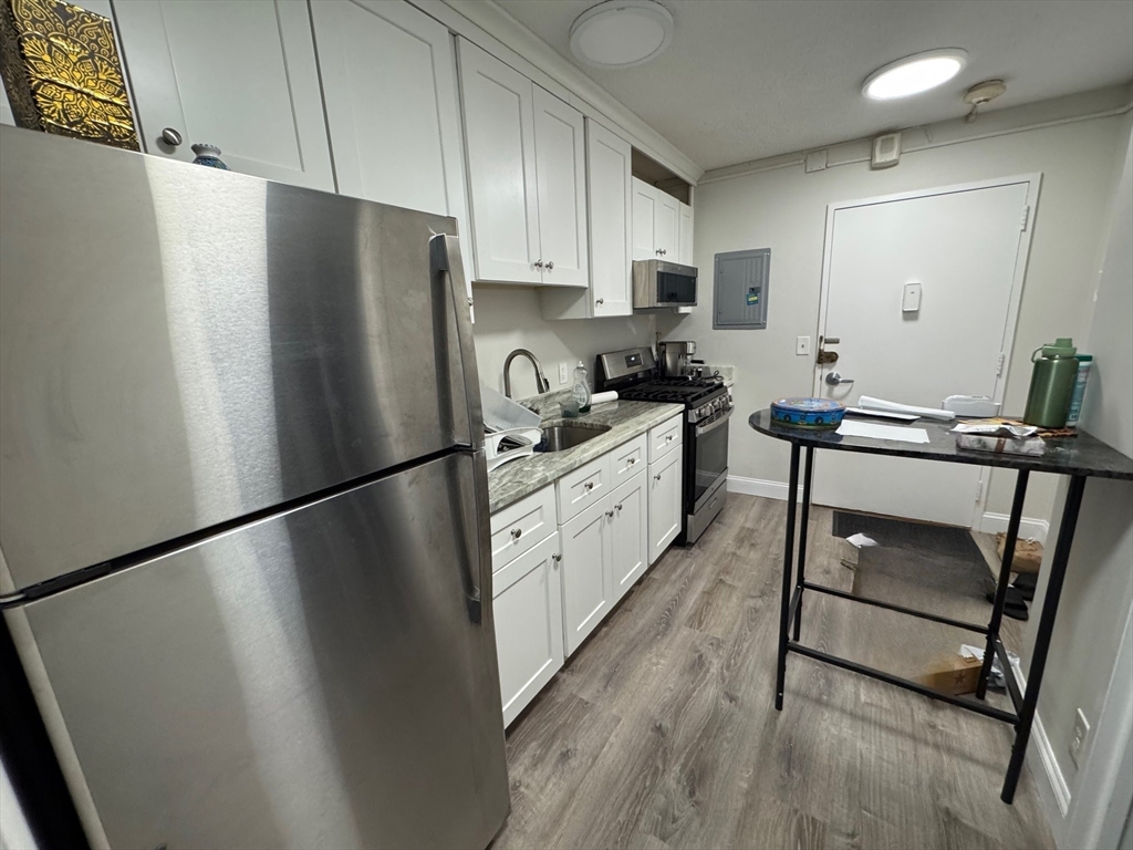 44 Washington St, Longwood