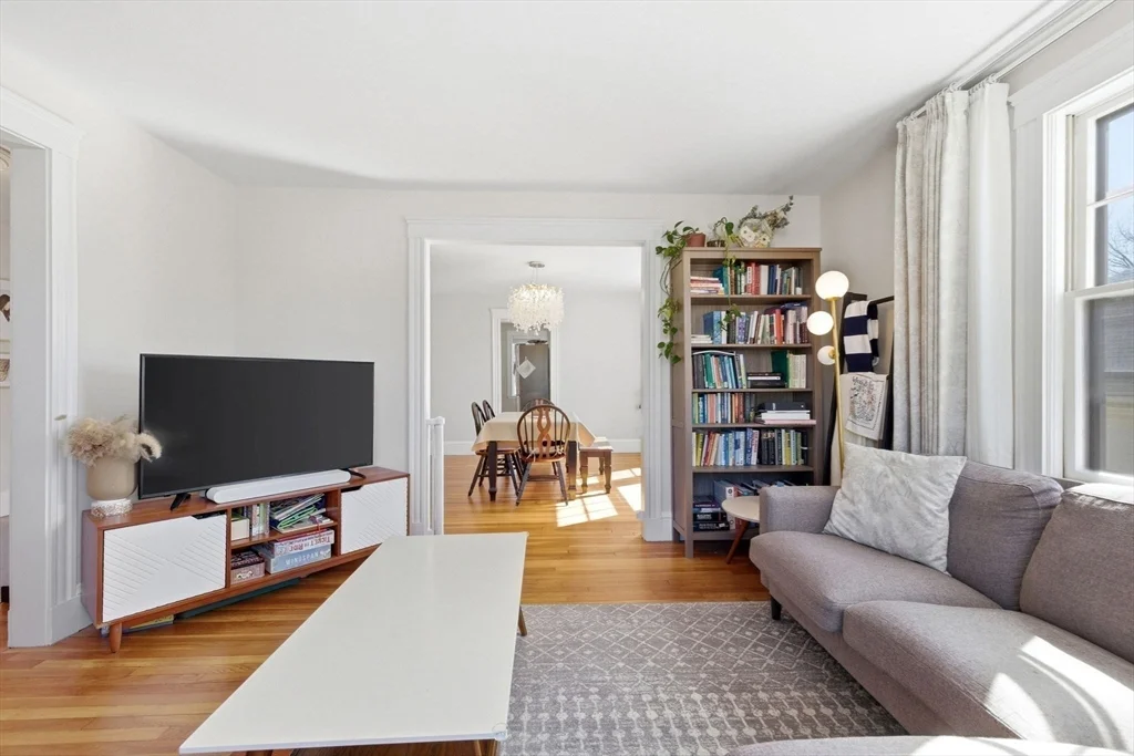 23 Matchett, Oak Square