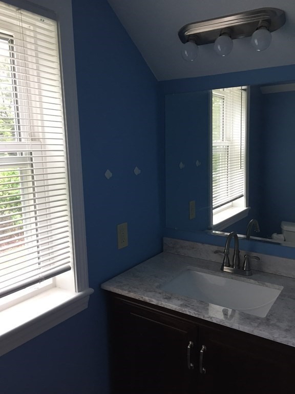 75 Chapel St, Shirley