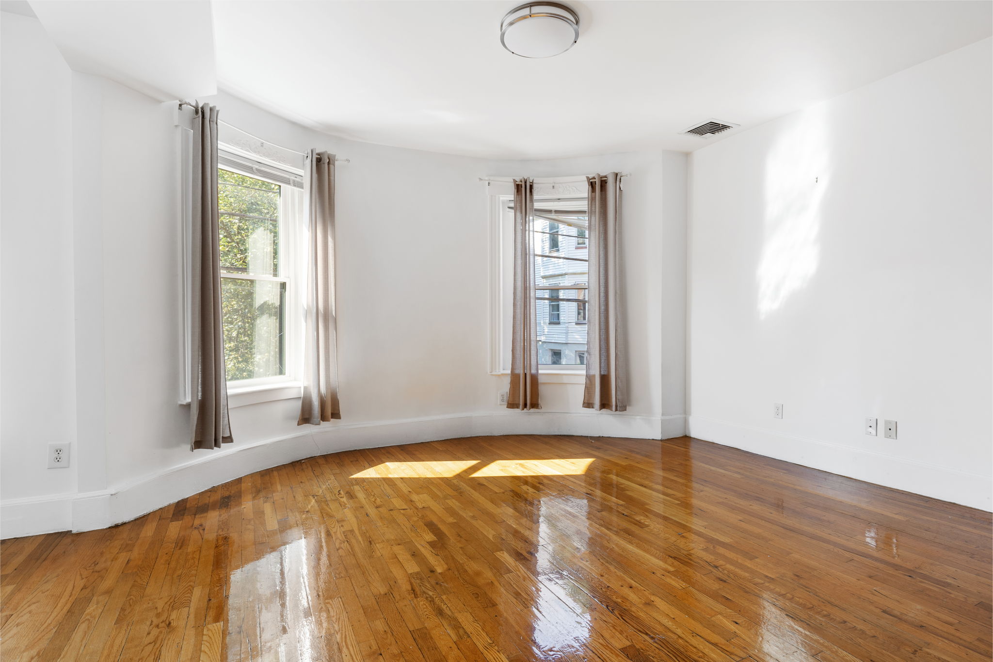 42 Cameron St, Boylston Street