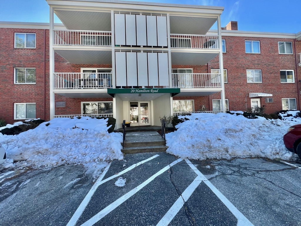 20 Hamilton Rd, Arlington