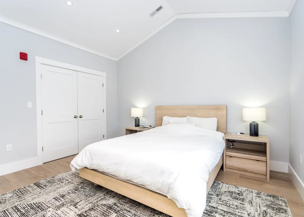 29 Cherry St, Waltham