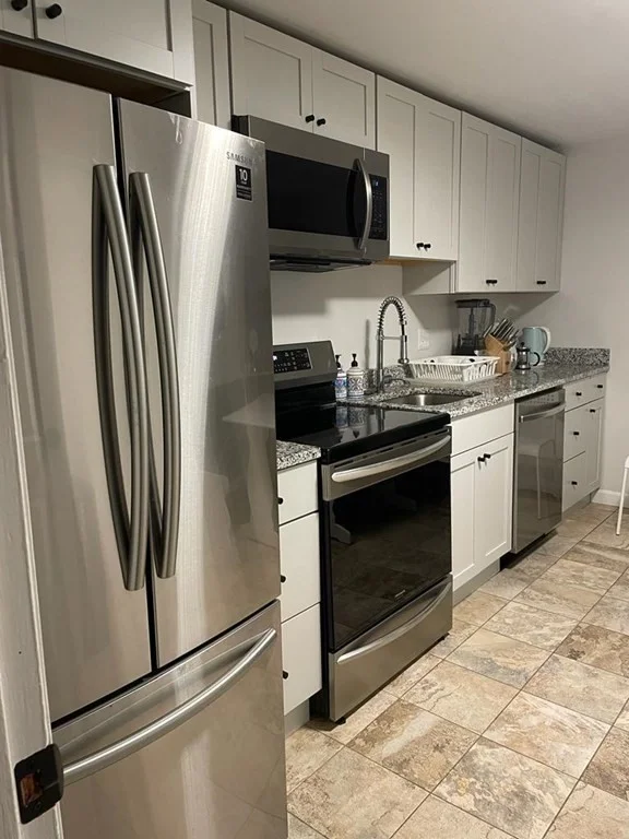 34 Bryon Rd, Chestnut Hill