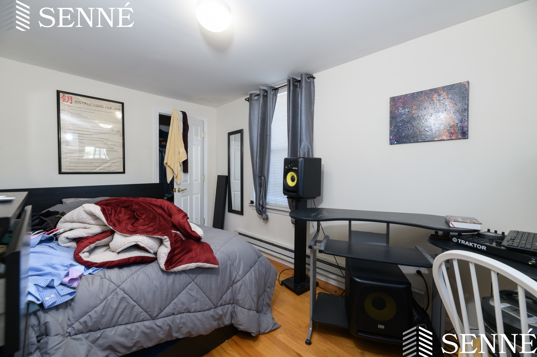 720 Massachusetts Ave, Riverside