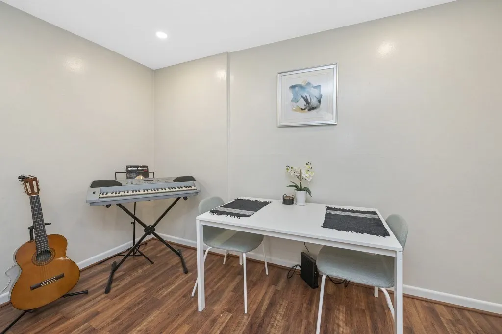 144 Kenrick St, Oak Square