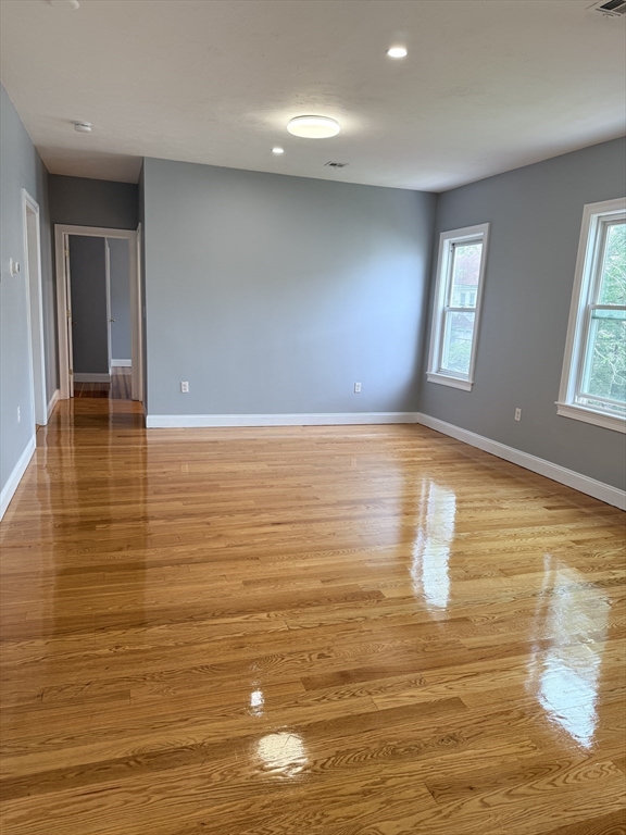 33 Lithgow, Dorchester