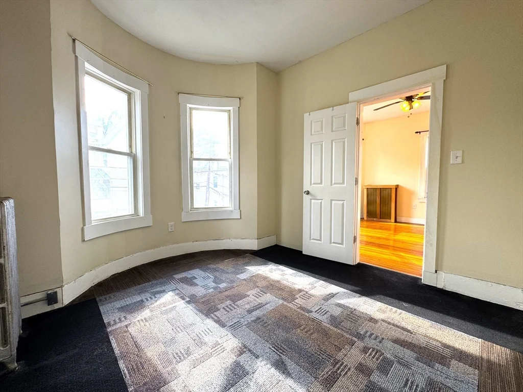 24 Weld Hill St, Jamaica Plain