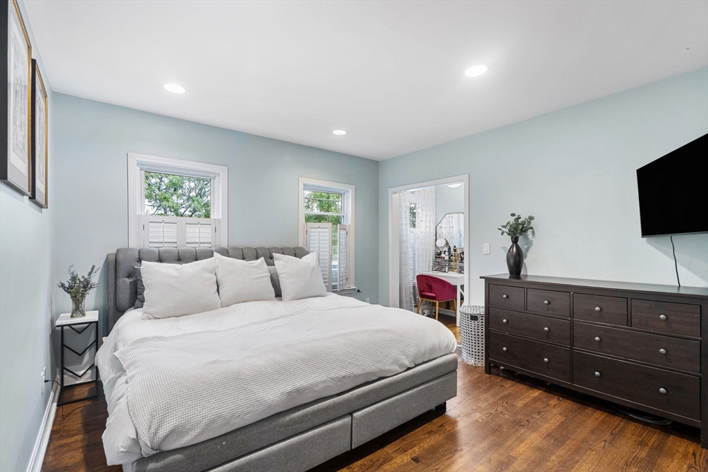 12 Mystic St, Charlestown