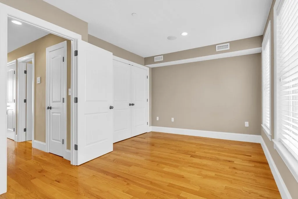 83 Dresser St, South Boston