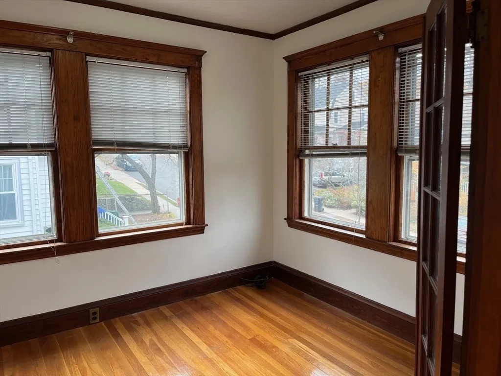 42 School St, Arlington