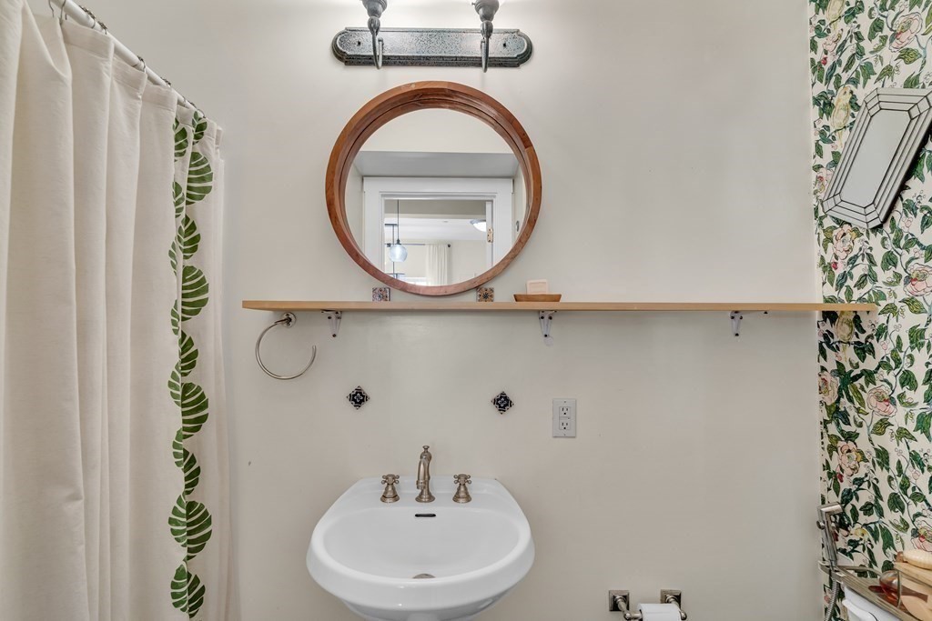 275 River St, Cambridgeport