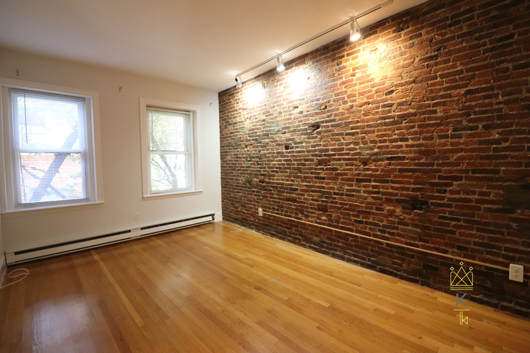 88 West Cedar St, Beacon Hill