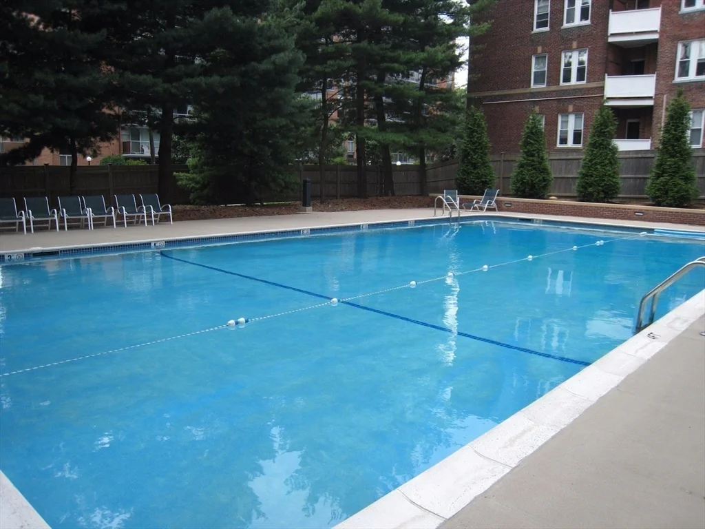 60 Longwood Ave, Coolidge Corner