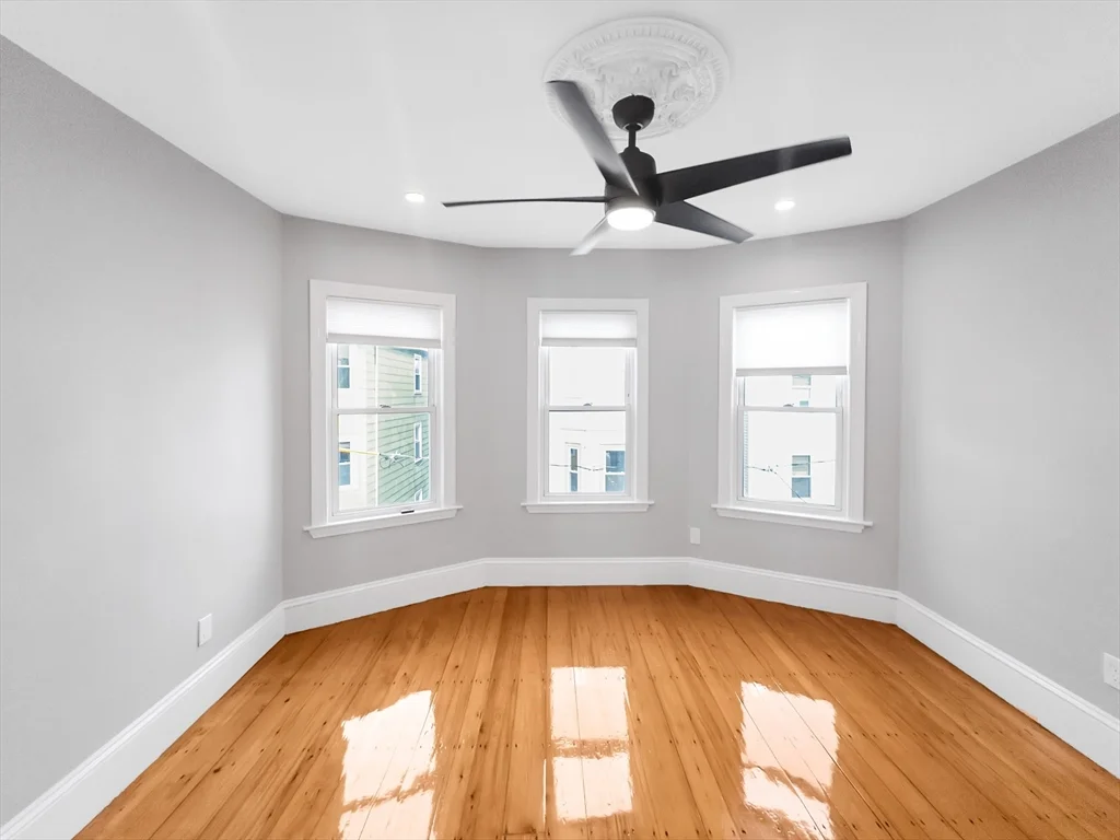 14-16 Arcola St, Jamaica Plain