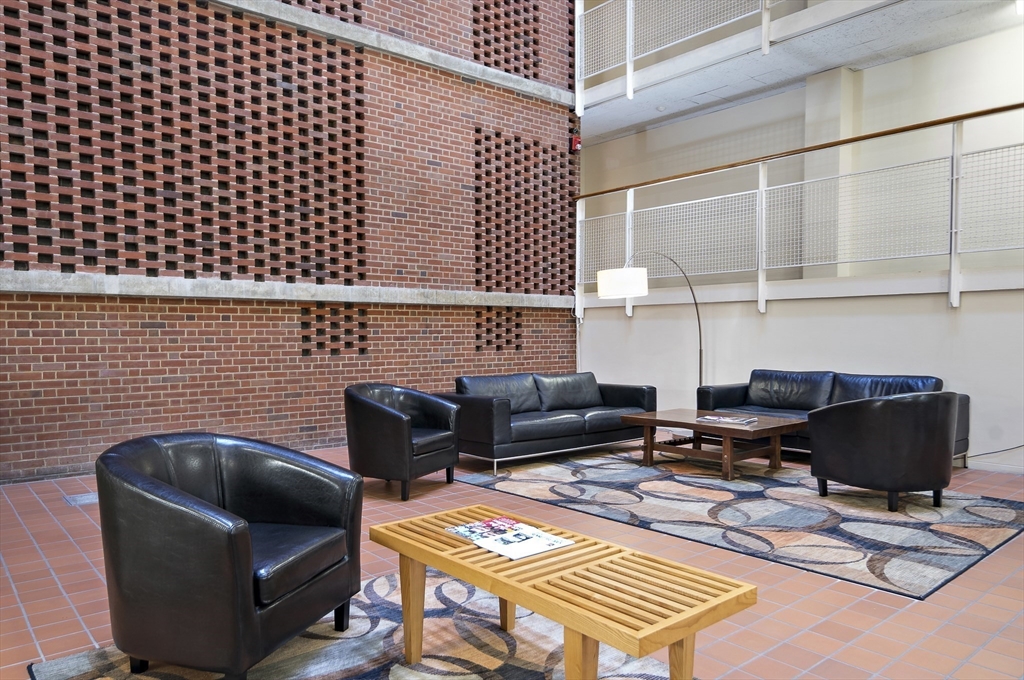 29 Concord Ave, Neighborhood Nine