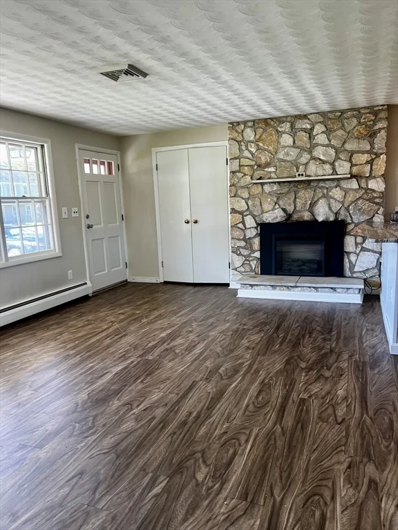 1 Perkins Rd, Danvers