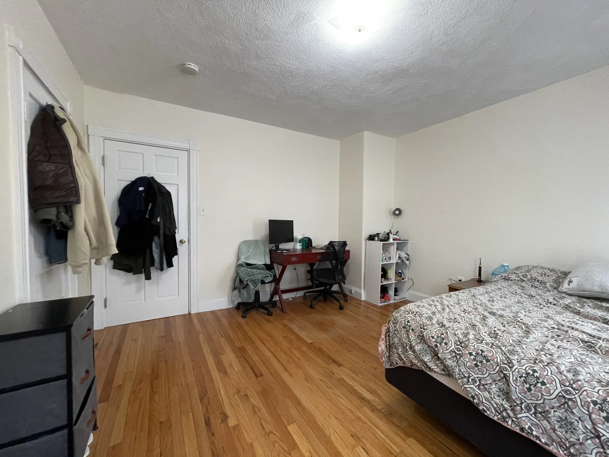 65 Fairbanks St, Oak Square