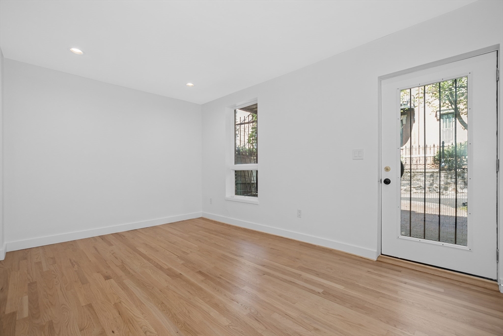 131 Warren Ave, South End