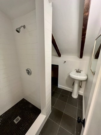 221 W 2nd St, South Boston