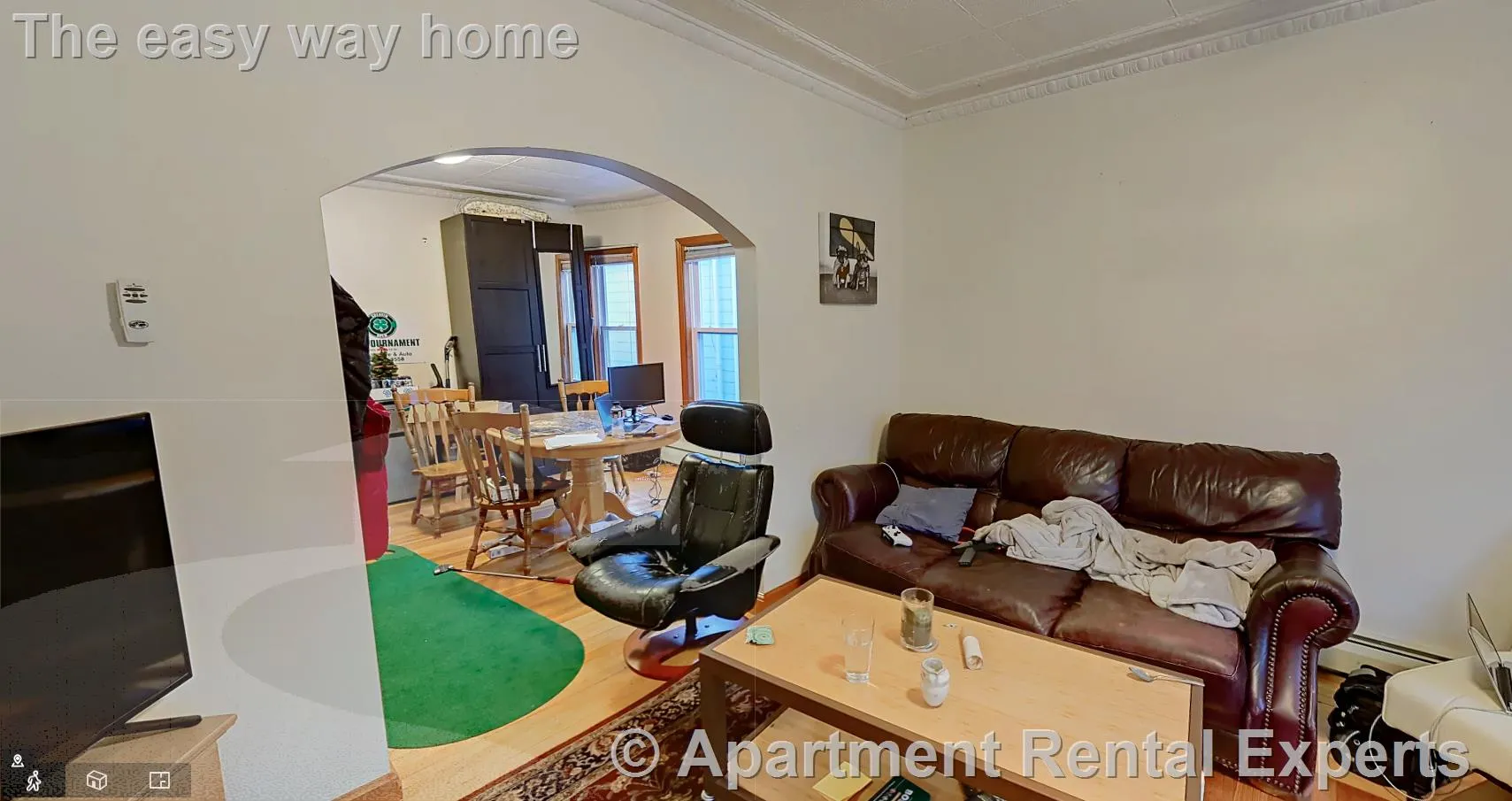 10 Evergreen Ave, Winter Hill