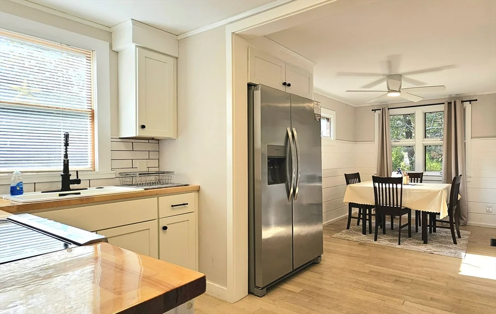 93 Ploughed Neck Rd, East Sandwich