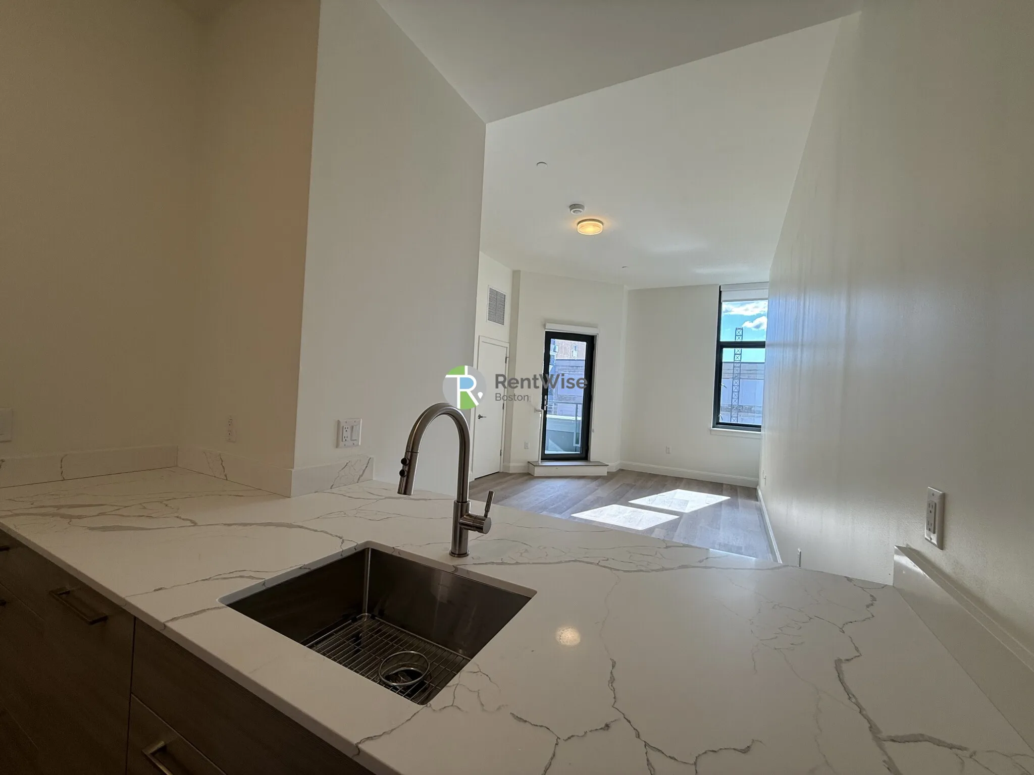 1079 Commonwealth Ave, Allston