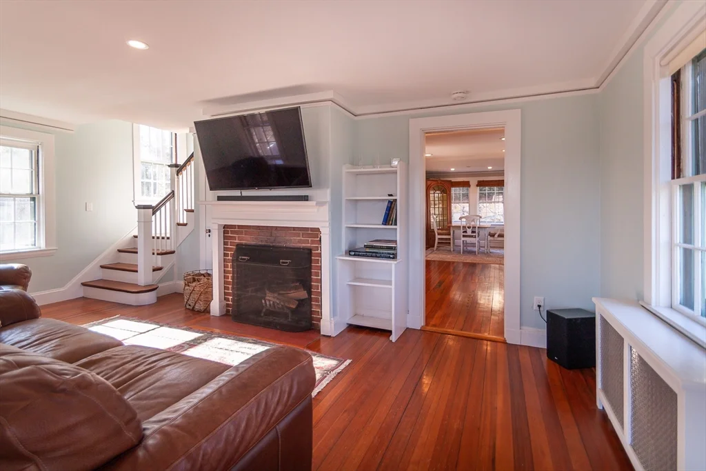 94 Atlantic, Cohasset