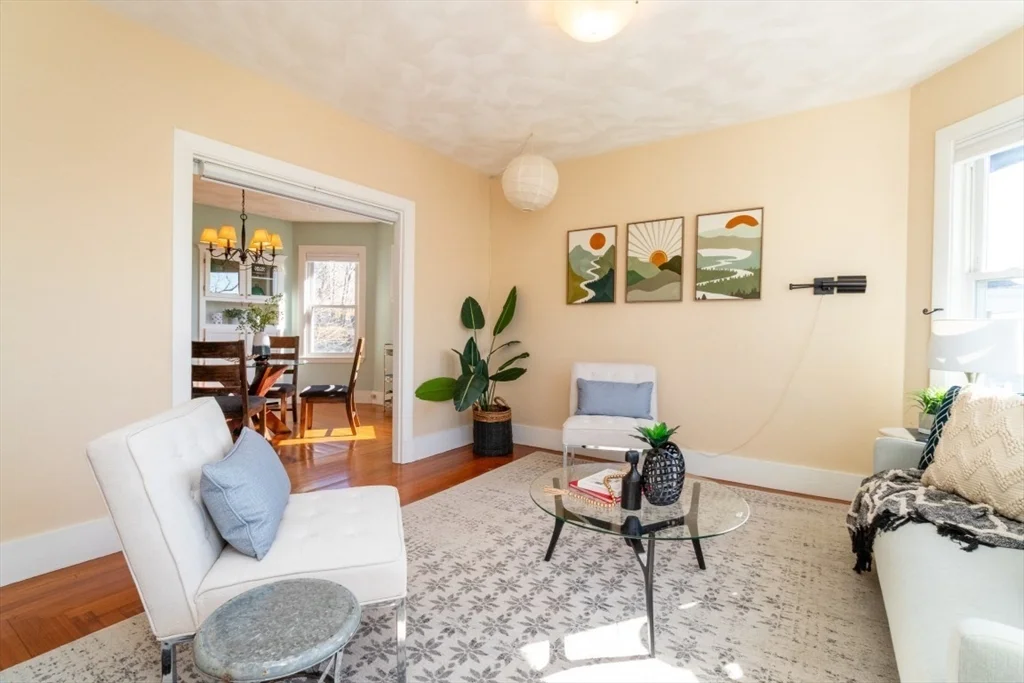 23 Wenham St, Jamaica Plain