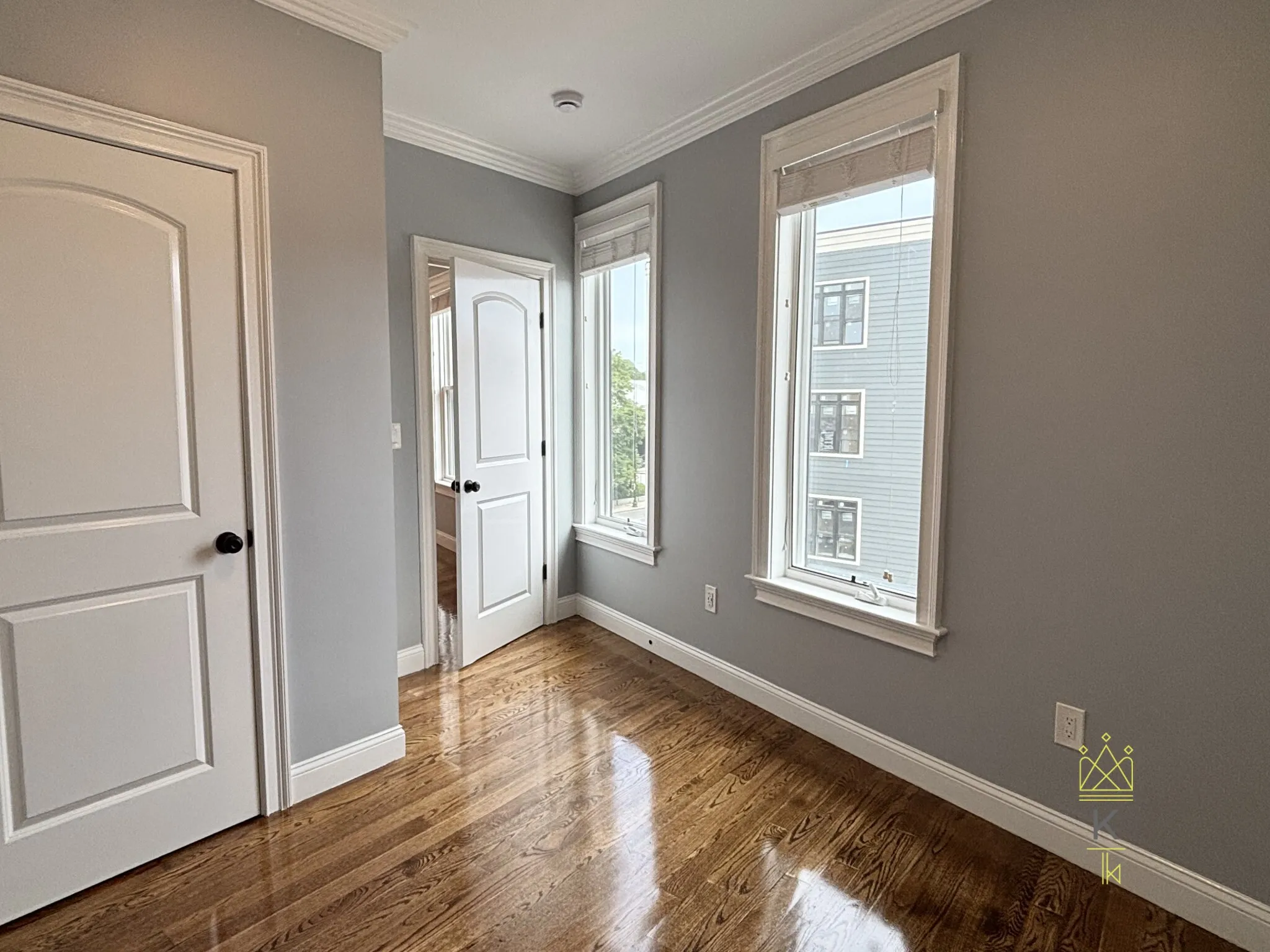 38-42 Hyde Park Ave, Jamaica Plain