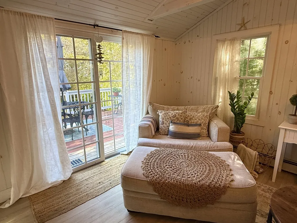 28 Swan Lake Rd, Yarmouth