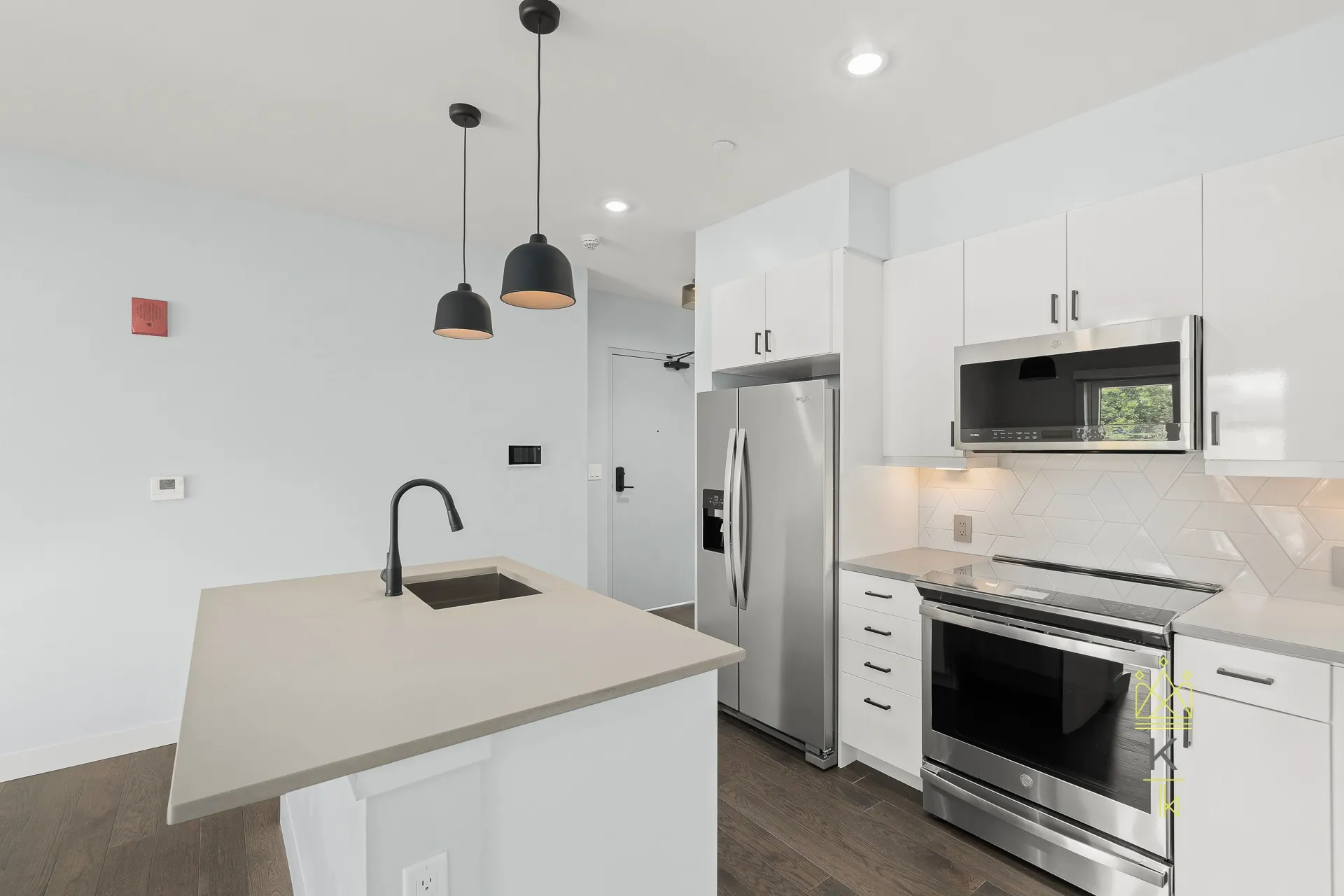 54 Auburn St, Coolidge Corner