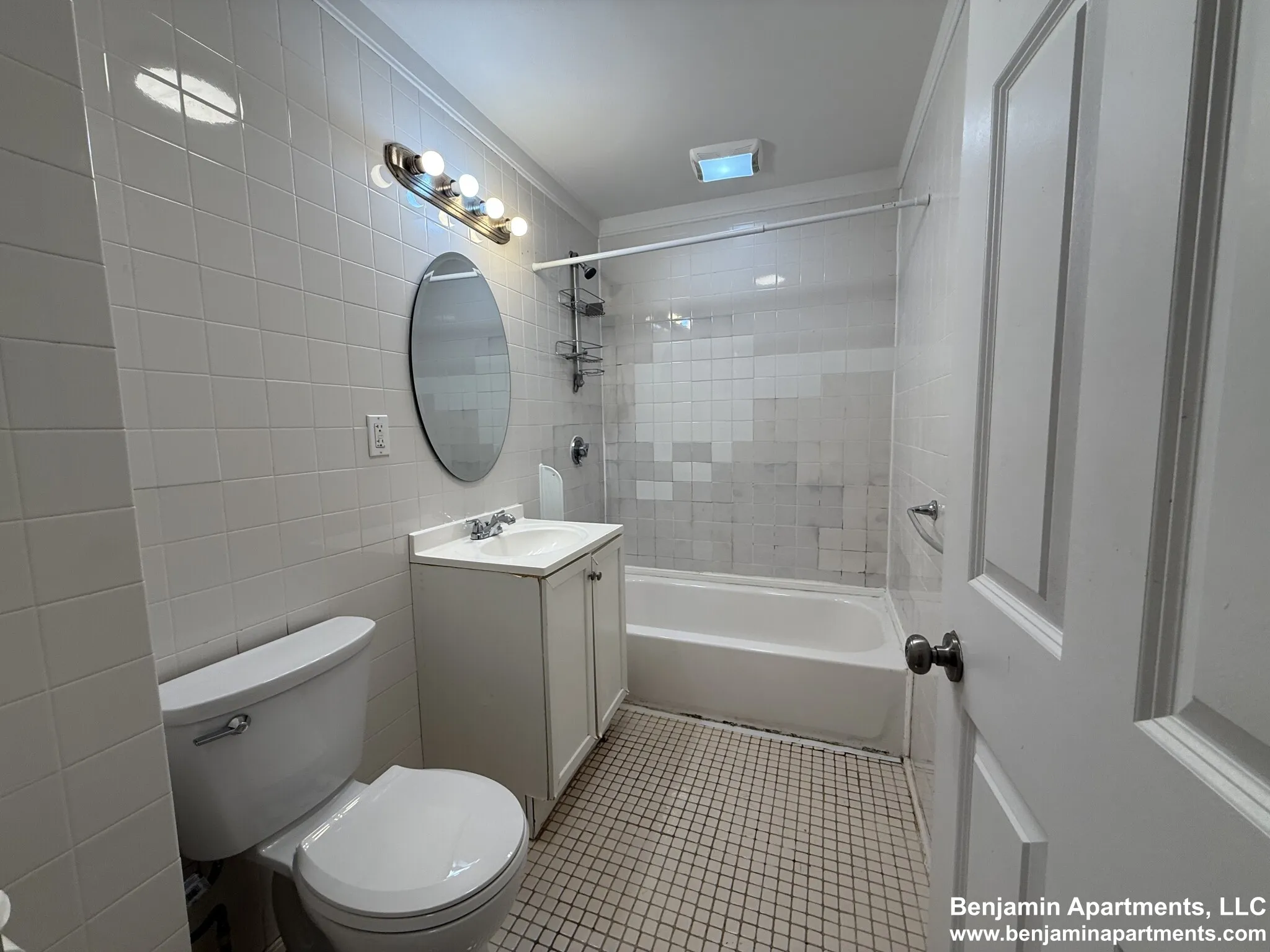 1 Folsom Ave, Mission Hill