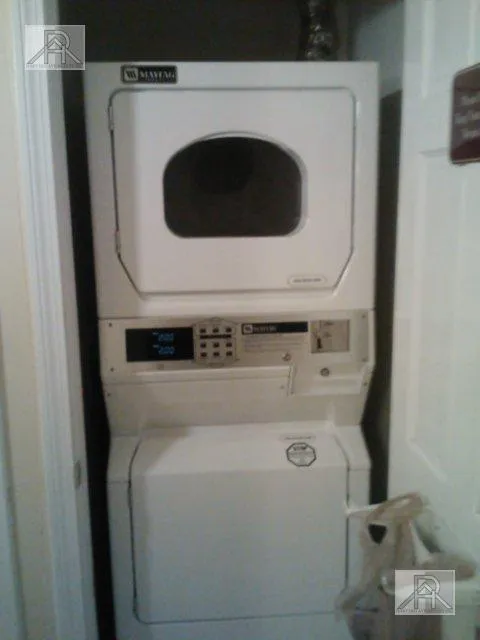 1689 Beacon St, Aspinwall Hill