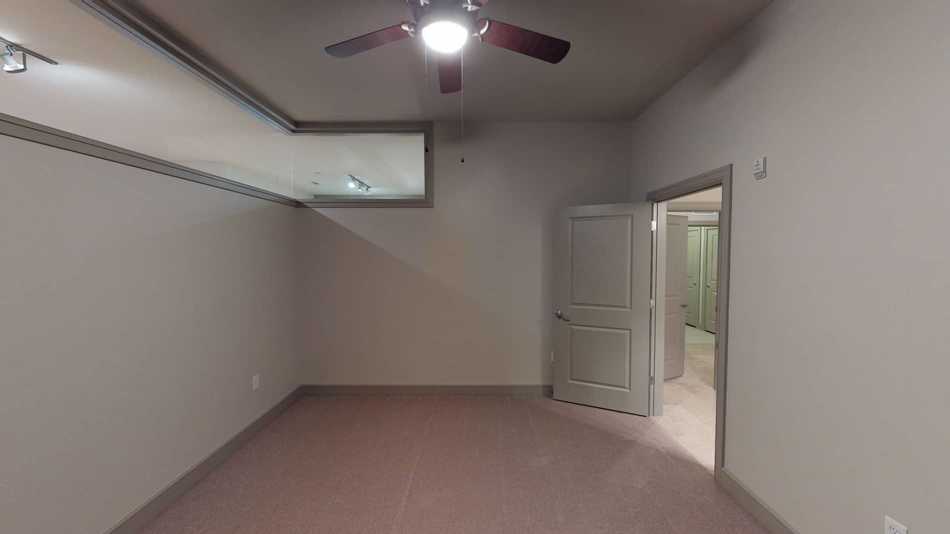 300 2nd Ave, West End