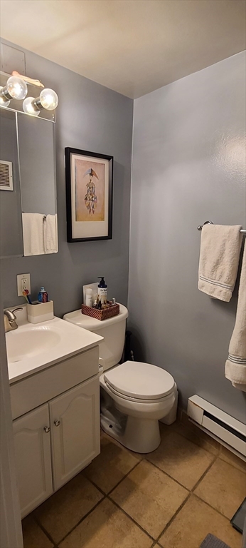 12 Stoneholm, Back Bay