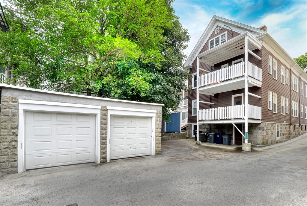 1632 Columbia Rd, South Boston