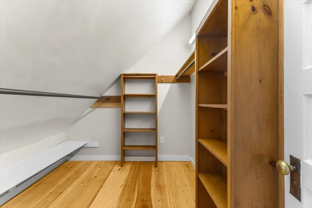 1 Samoset Ave, Mansfield